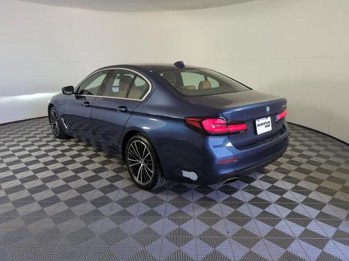2022 BMW 530 530e