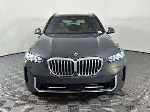 Dravit Gray Metallic 2026 BMW X5 sDrive40i