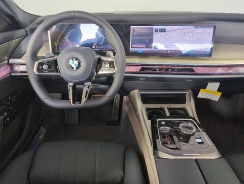2025 BMW 760 760i xDrive