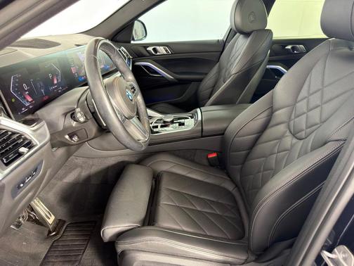 2024 BMW X6 xDrive40i