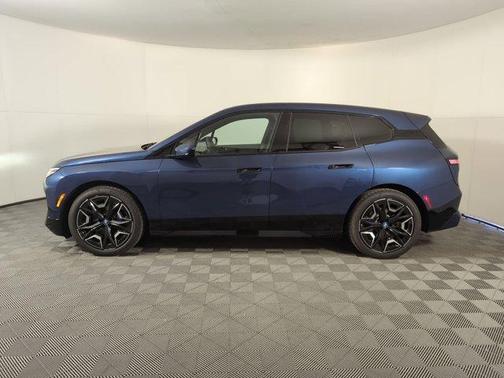 2025 BMW iX xDrive50