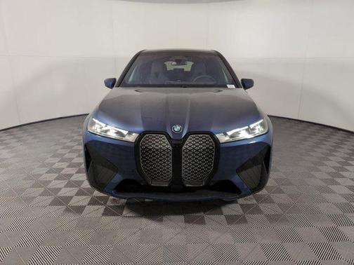 2025 BMW iX xDrive50