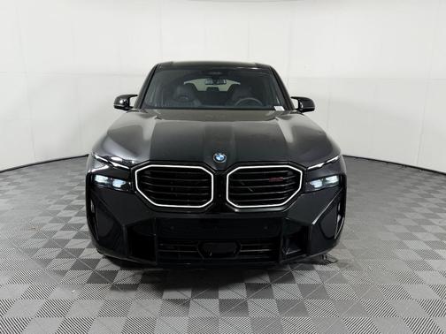 Black Sapphire Metallic 2026 BMW XM LABEL