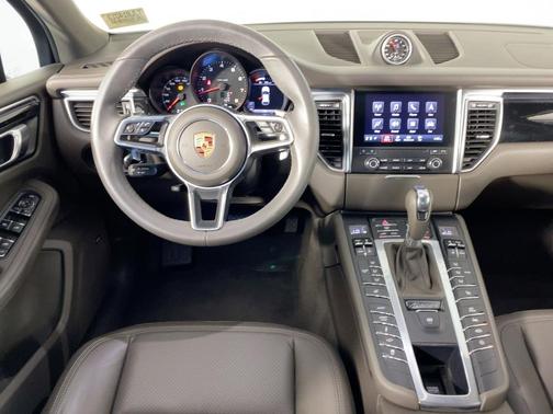 2018 Porsche Macan Sport Edition