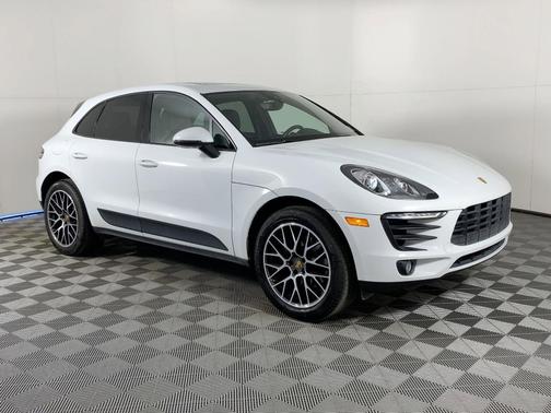 2018 Porsche Macan Sport Edition