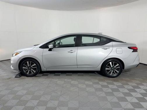 2021 Nissan Versa 1.6 SV
