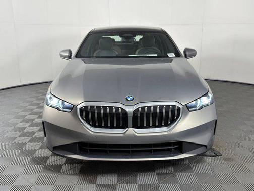 2026 BMW 530 i