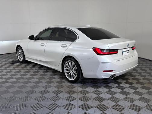 2024 BMW 330 i