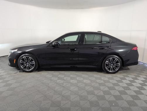 2024 BMW 540 i xDrive