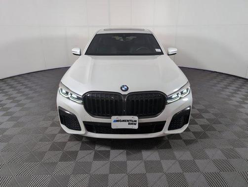 2020 BMW 740 i