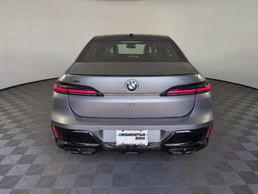 2025 BMW 760 760i xDrive