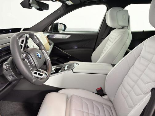 Black Sapphire Metallic 2027 BMW X5 xDrive35i