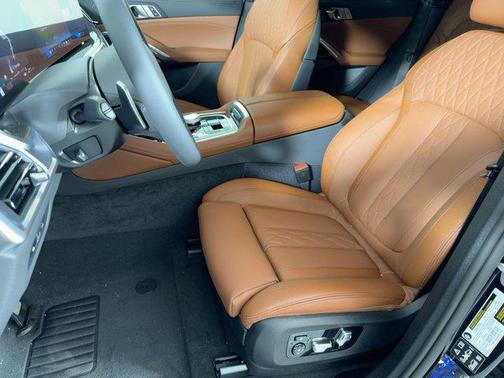 2026 BMW X6 M60i