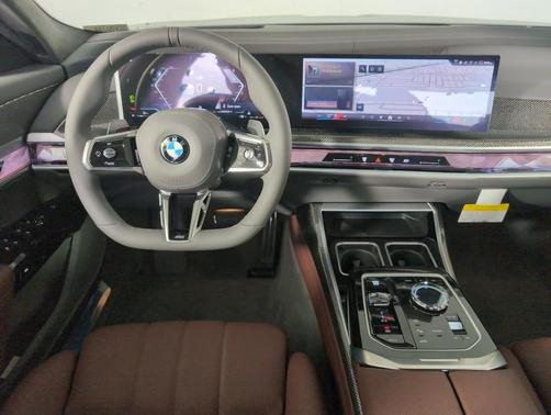 2025 BMW 760 760i xDrive