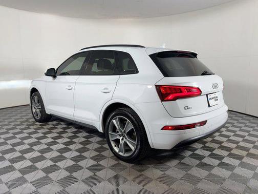 2019 Audi Q5 2.0T Premium Plus
