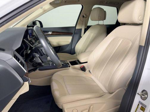 2019 Audi Q5 2.0T Premium Plus