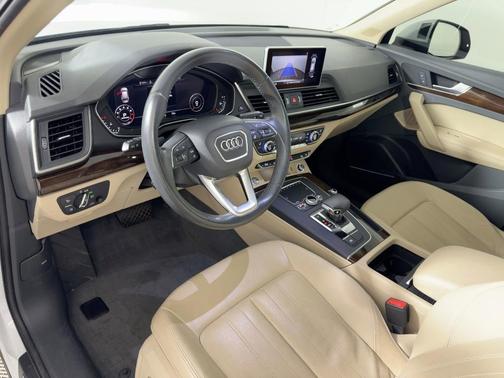 2019 Audi Q5 2.0T Premium Plus