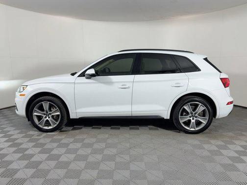 2019 Audi Q5 2.0T Premium Plus