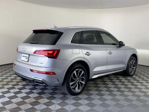 2023 Audi Q5 45 S line Premium Plus