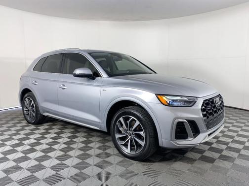 2023 Audi Q5 45 S line Premium Plus