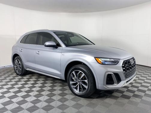 2023 Audi Q5 45 S line Premium Plus