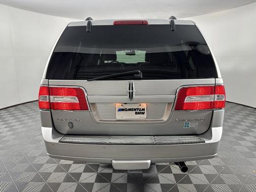 2013 Lincoln Navigator Base
