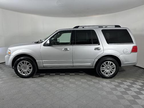 2013 Lincoln Navigator Base