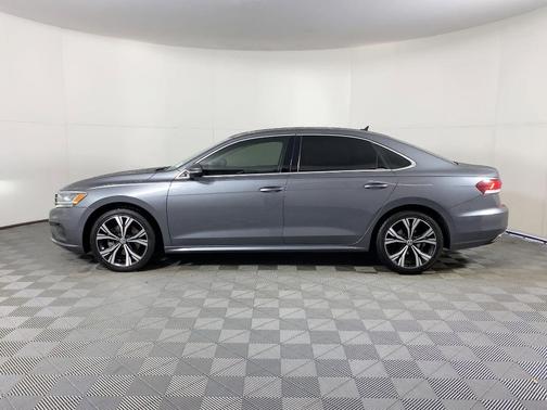 2021 Volkswagen Passat 2.0T SE