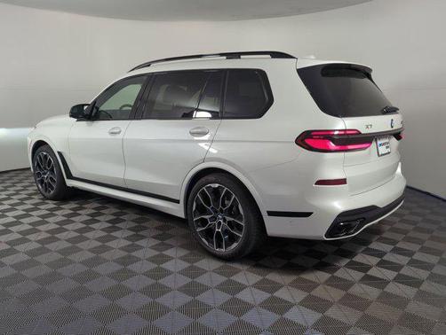 2026 BMW X7 M60i