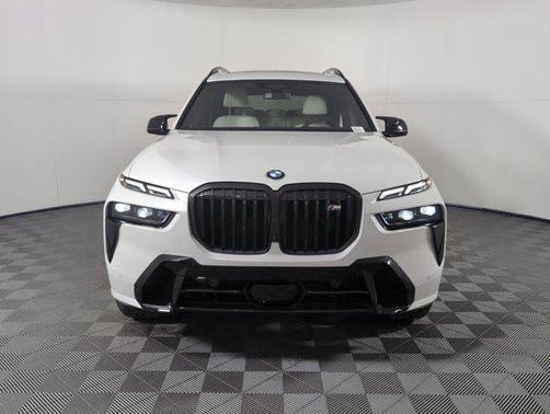2026 BMW X7 M60i