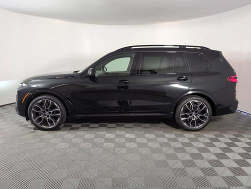 2026 BMW X7 M60i