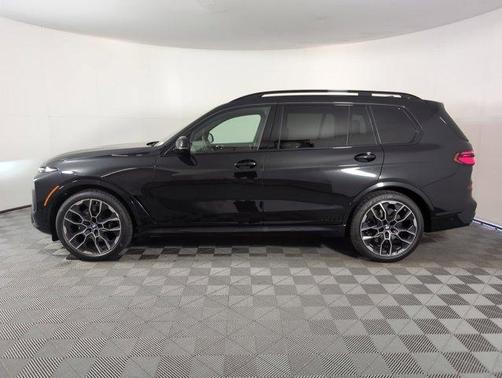 2026 BMW X7 M60i