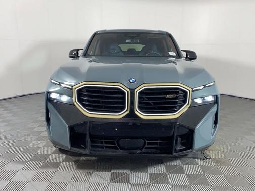 2023 BMW XM Base