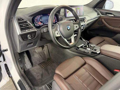 Mineral White Metallic 2022 BMW X3 sDrive30i