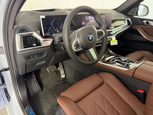 Brooklyn Gray Metallic 2026 BMW X5 sDrive40i
