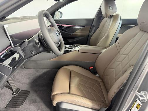 Oxide Gray Metallic 2027 BMW 530 i