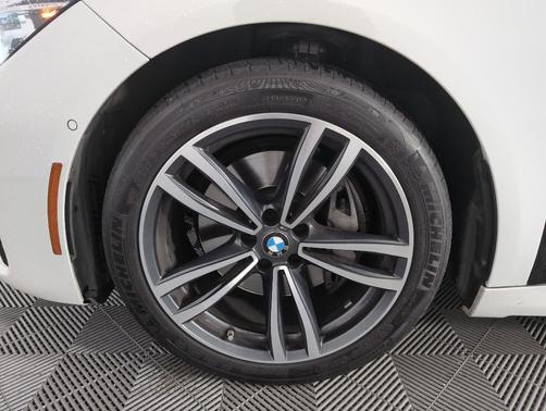 2022 BMW 740 i