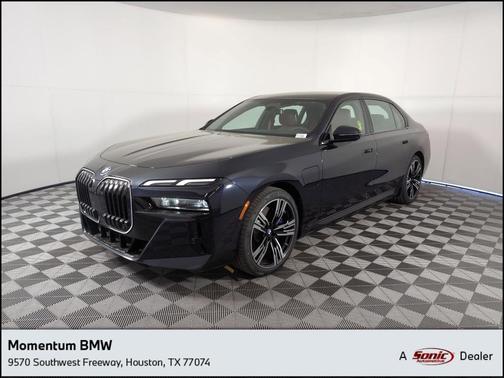 2025 BMW 750e xDrive