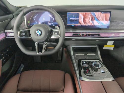 2025 BMW 760 760i xDrive