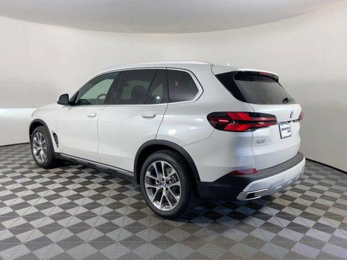 2026 BMW X5 sDrive40i