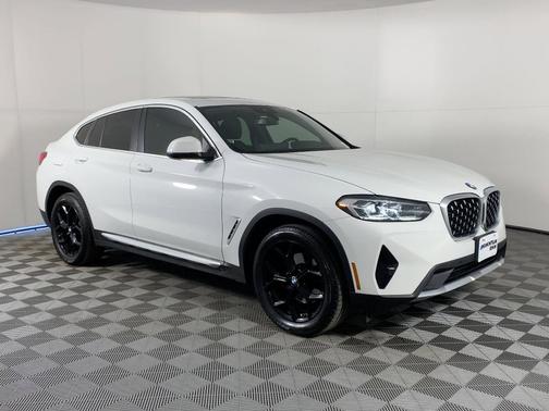 2023 BMW X4 xDrive30i