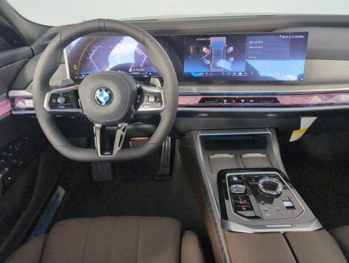 2025 BMW 760 760i xDrive