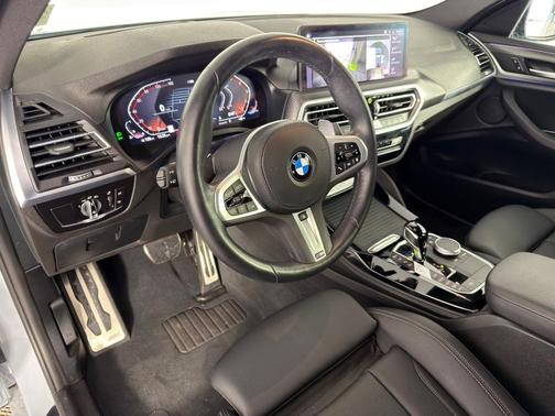 2023 BMW X4 xDrive30i