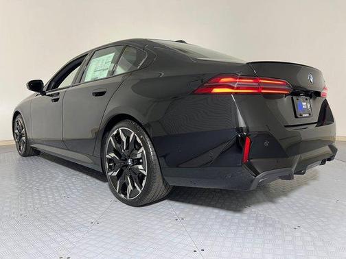 Black Sapphire Metallic 2026 BMW 530 i