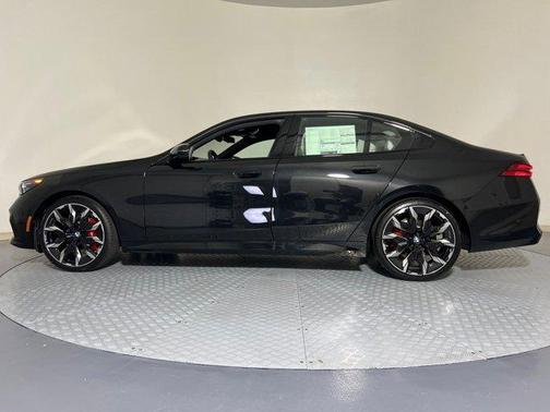Black Sapphire Metallic 2026 BMW 530 i