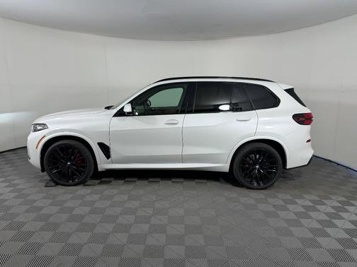 Mineral White Metallic 2026 BMW X5 sDrive40i
