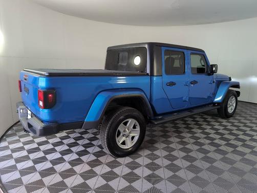 2020 Jeep Gladiator Sport