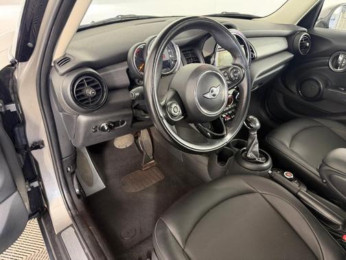 Silver 2018 MINI Hardtop Cooper