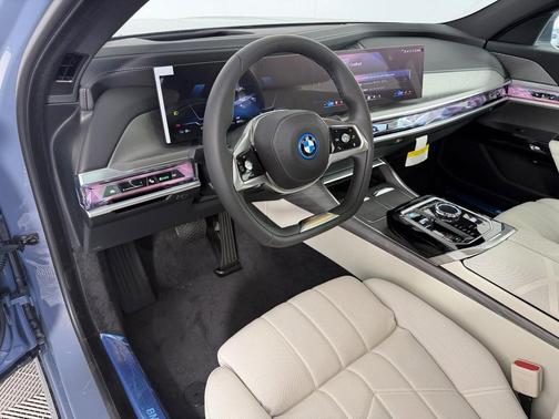 Sparkling 2026 BMW i7 XDrive60