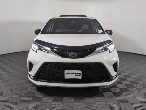 2021 Toyota Sienna XSE 7 Passenger
